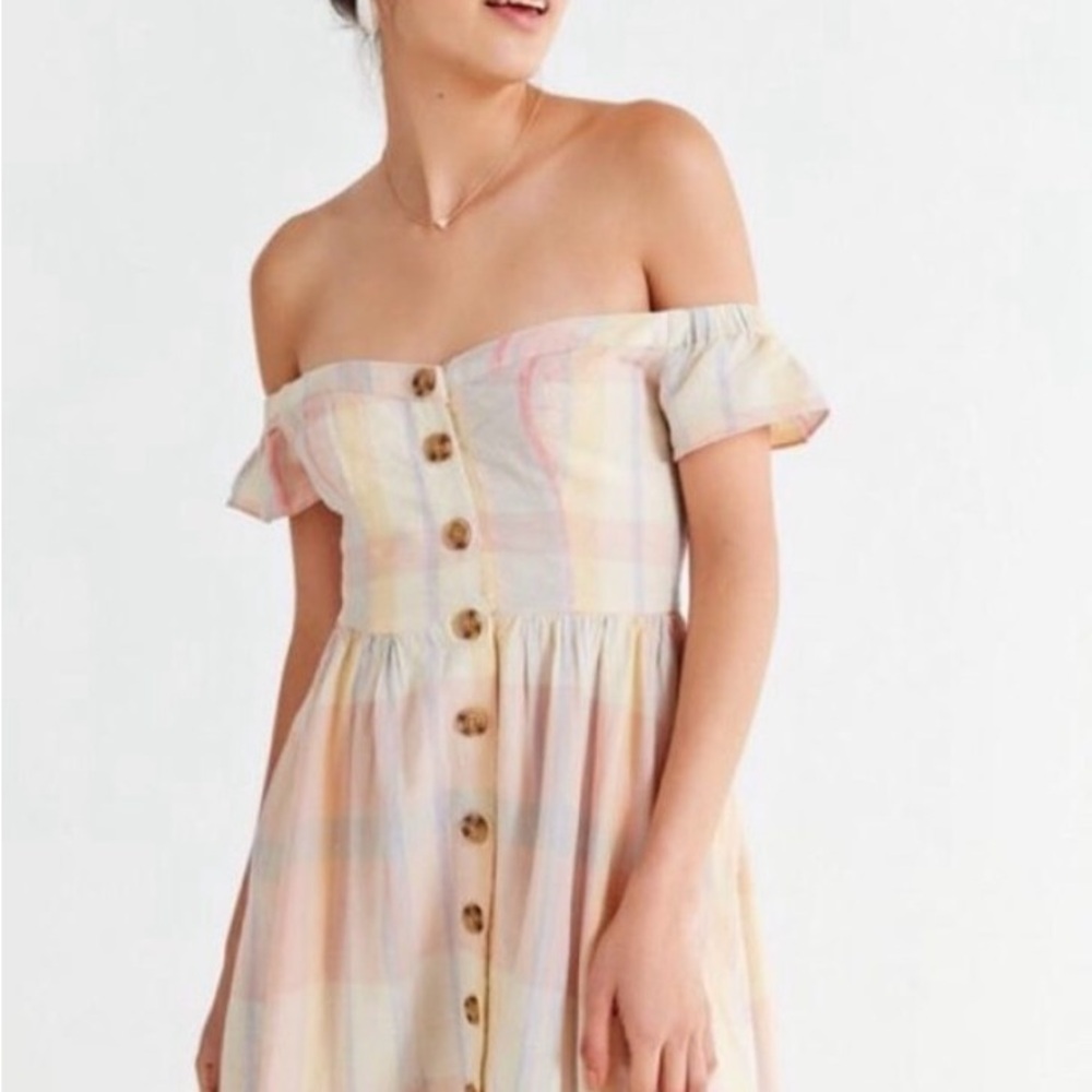 Women’s Off-Shoulder Plaid Button Dress XS